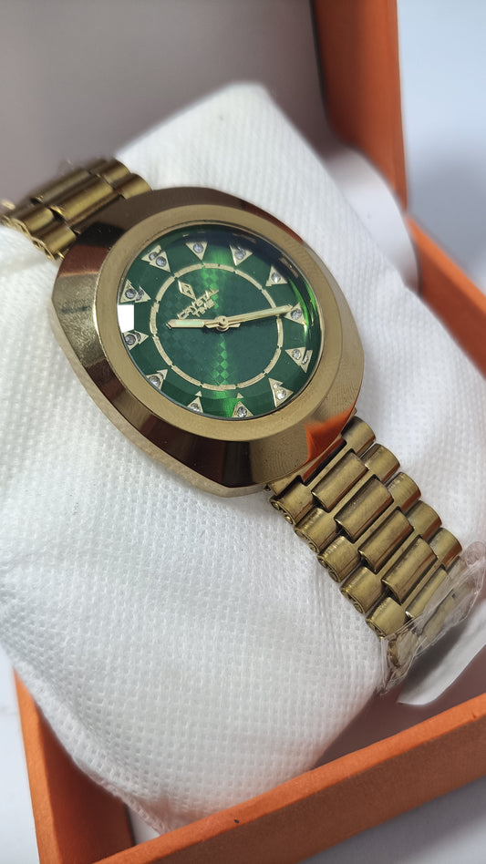 Luxury Gold Green Dial Crystal Time Men’s Watch" ✨⌚
