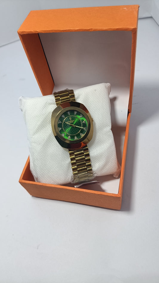 Luxury Gold Green Dial Crystal Time Men’s Watch" ✨⌚